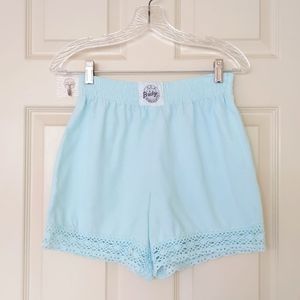 NWOT. Vintage 100% Cotton High-Waisted Shorts with cotton laces.